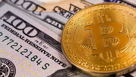 Địa vị số 1 của Bitcoin không có gì là chắc chắn, xét đến những cuộc tranh cãi đang diễn ra giữa các nhà phát triển và đầu tư Bitcoin.