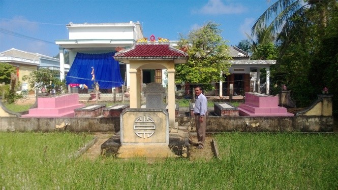 Ngôi mộ gió đầu tiên trên đảo Lý Sơn của đội trưởng hải đội Hoàng Sa Phạm Quang Ảnh