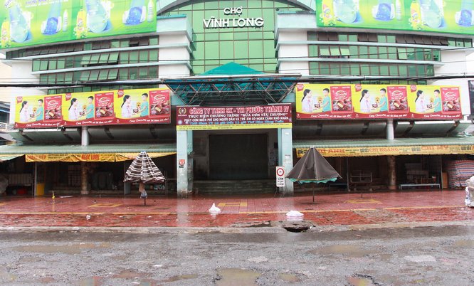  Chợ Vĩnh Long tạm ngưng hoạt động từ 12 giờ trưa nay.