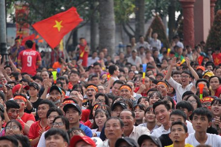 Mặc dù thua nhưng đối với những người hâm mộ bóng đá Việt thì “đoàn quân áo đỏ
