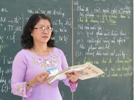 Nhà giáo ưu tú Nguyễn Thị Thu Trinh.