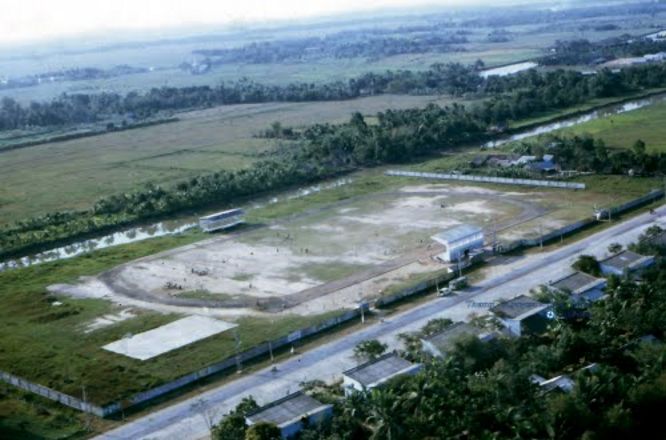 Sân vận động Vĩnh Long xưa và nay là Trung tâm Thể dục- Thể thao tỉnh