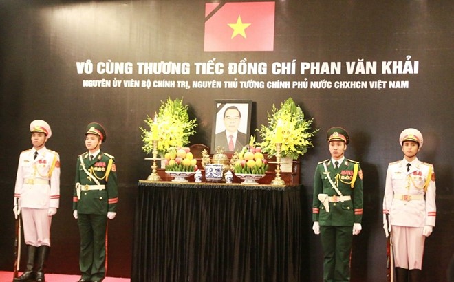 Lễ viếng cố Thủ tướng Phan Văn Khải tại Trung tâm Hội nghị Quốc tế, số 11 Lê Hồng Phong, Ba Đình, Hà Nội. (Ảnh: Chiến Thắng)