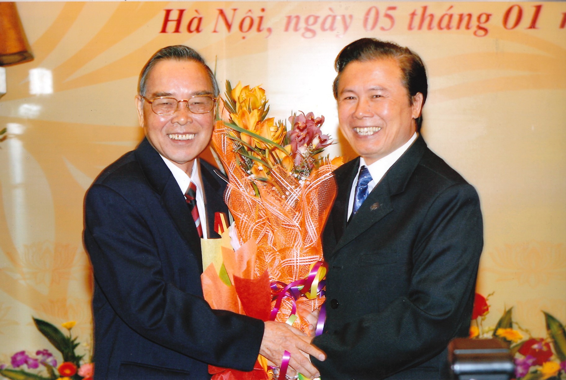 Nguyên Thủ tướng Phan Văn Khải và Thư ký Thủ tướng Phan Văn Khải, nguyên Phó Chủ nhiệm VPCP Trần Quốc Toản