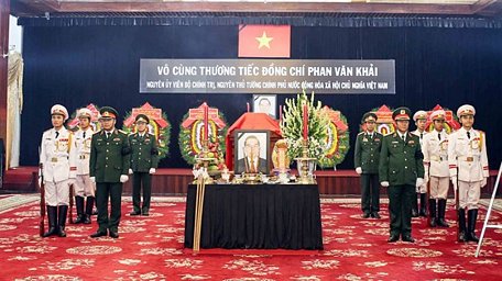 Lễ tang nguyên Thủ tướng Phan Văn Khải. Ảnh: DŨNG PHƯƠNG