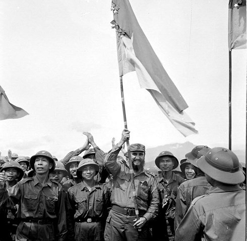 Fidel Castrol tại Quảng Trị năm 1973.