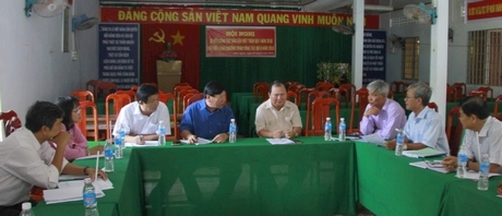 Bí thư Tỉnh ủy- Trần Văn Rón và đoàn công tác của Tỉnh ủy, HĐND, UBND kiểm tra công tác xây dựng nông thôn mới xã Hiếu Nghĩa.