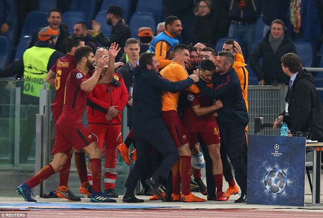 AS Roma đã tạo nên kỳ tích khi thắng Barcelona 3-0 để tiến vào bán kết Champions League