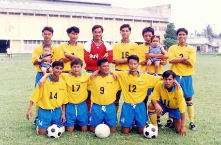 Đội Vĩnh Long giành quyền thăng hạng giải vô địch quốc gia 1995.
