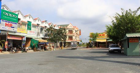 Một góc đô thị mới Song Phú (Tam Bình) khang trang.
