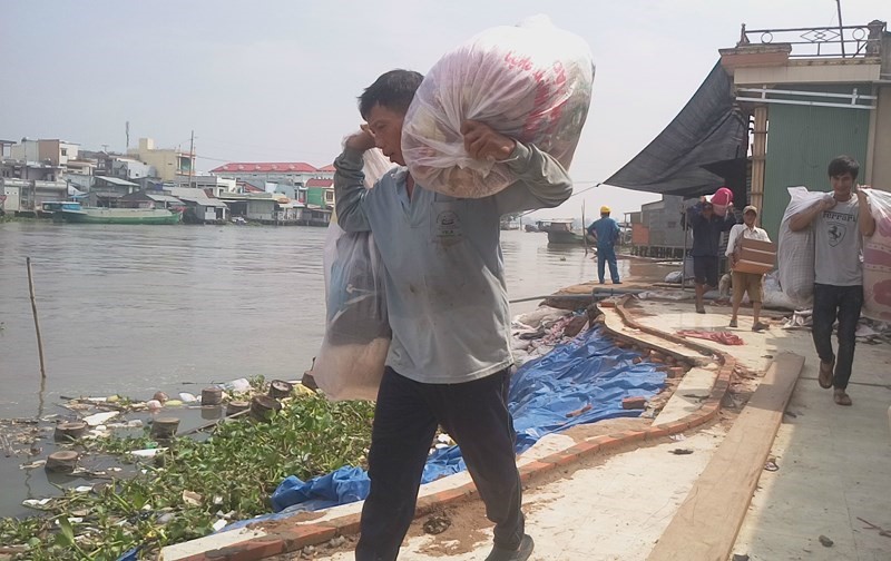 Vụ sạt lở ngày 21/5 khiến 5 nhà dân ở khu vực Thới Lợi bị sụp xuống sông.