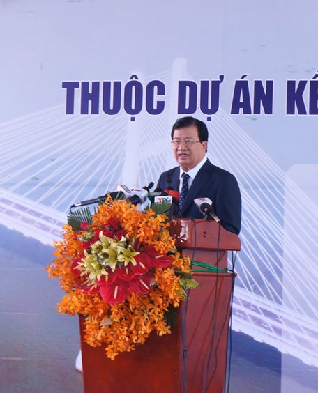Phó Thủ tướng Trịnh Đình Dũng phát biểu tại buổi lễ.