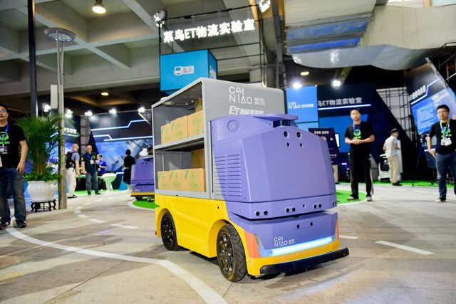 Robot G-Plus tại Hội nghị logistics thông minh toàn cầu năm 2018 của Alibaba. Ảnh: Alibaba.