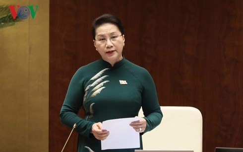 Chủ tịch Quốc hội Nguyễn Thị Kim Ngân kết luận phần trả lời chất vấn của Bộ trưởng GTVT Nguyễn Văn Thể