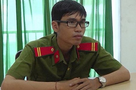 Nguyễn Hùng Thái tại cơ quan công an. Ảnh: Công an cung cấp