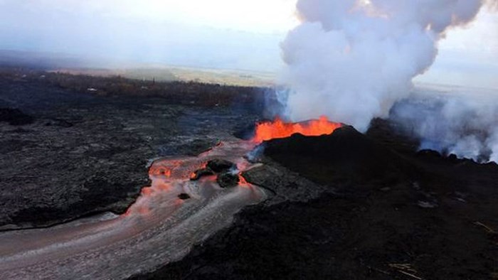 Núi lửa Kilauea ở Hawaii, Mỹ, phun trào đã để lại rất nhiều thiệt hại về người và của. (Ảnh: Mashable)