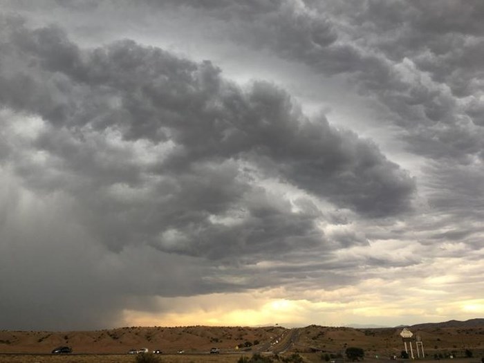 Khung cảnh trước khi trời nổi giông tố ở khu vực Albuquerque, New Mexico (Mỹ) ngày 29/7/2016.