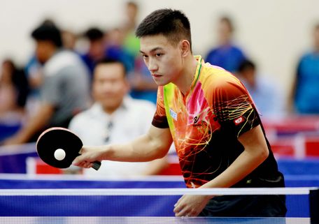 Nguyễn Anh Tú (Dự tuyển Việt Nam) trong trận thắng Thượng Hải (Trung Quốc) 3-2 ở giải hạng A (quốc tế). 