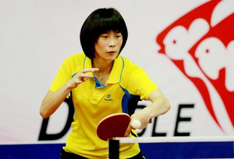Cây vợt nữ Ni Zheqing (Thượng Hải, Trung Quốc) tại Giải quốc tế Vĩnh Long- Cúp Phân bón Miền Nam lần thứ 3- 2018.