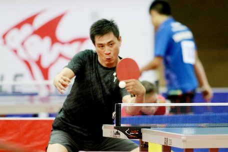 Cây vợt Nguyễn Hồng Vinh (Nhựa Tân Thạnh- TP Hồ Chí Minh) tại Giải quốc tế Vĩnh Long- Cúp Phân bón Miền Nam lần thứ 3- 2018.