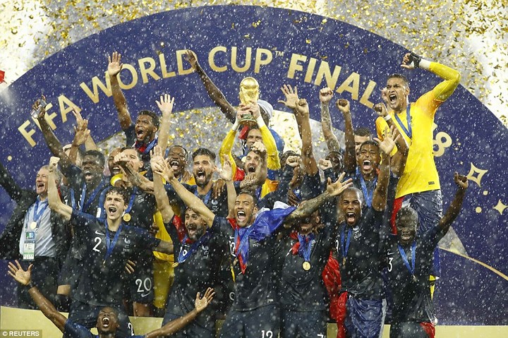 Đây là chức vô địch lần đầu tiên của Pháp sau 20 năm và là danh hiệu thứ 2 trong lịch sử của đội bóng này (Ảnh: Reuters).