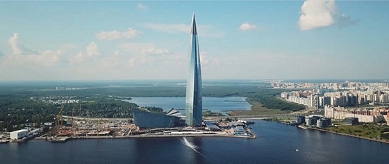 Ảnh chụp từ trên không mới đây cho thấy Trung tâm Lakhta giờ đã là một tòa tháp hoàn thiện.