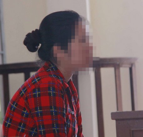 Bị cáo Nguyễn Thị Khoa tại phiên tòa sơ thẩm. Ảnh: Tư liệu