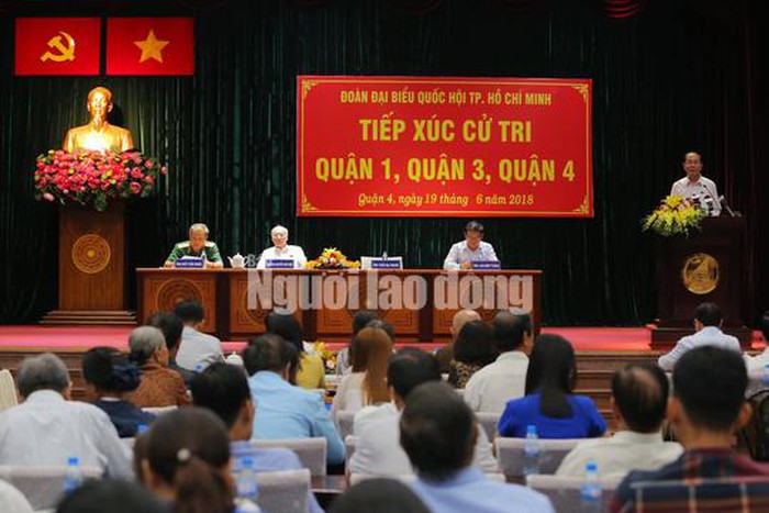 Chủ tịch nước Trần Đại Quang tiếp xúc cử tri quận 1, quận 3, quận 4, TP HCM ngày 19-6/2018.