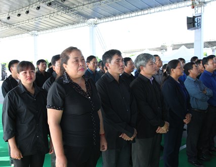 Người dân huyện Kim Sơn nghẹn ngào vĩnh biệt Chủ tịch nước