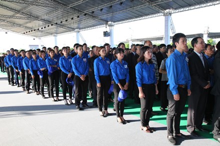 Đại diện thế hệ trẻ tỉnh Ninh Bình viếng Chủ tịch nước