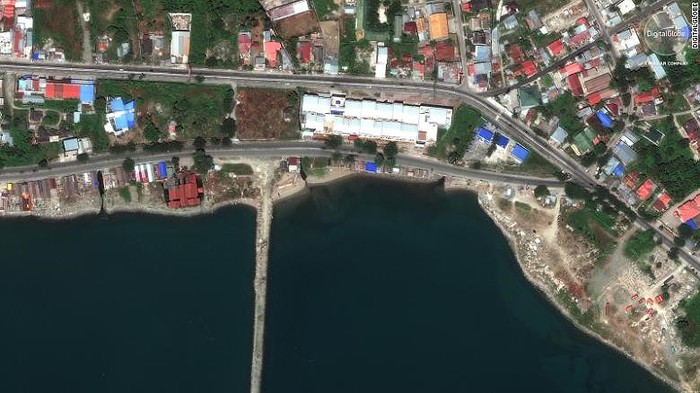 Hình ảnh từ vệ tinh cho thấy quang cảnh một khu phố trước khi thảm họa thiên nhiên diễn ra...