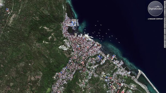 Hình ảnh khu Dongalla nằm ngay phía bắc Palu trước khi động đất, sóng thần xảy ra.