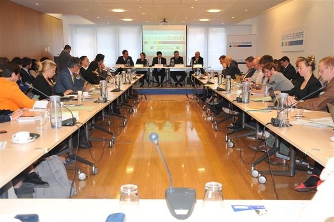 Các doanh nghiệp châu Âu tại hội thảo về EVFTA ở thủ đô Brussels, Bỉ. (Ảnh: Kim Chung/TTXVN)