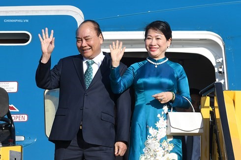 Thủ tướng Nguyễn Xuân Phúc và Phu nhân đến sân bay quốc tế Vienna, bắt đầu chuyến thăm chính thức Cộng hòa Áo.