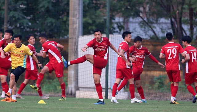 Văn Quyết sẽ mang băng thủ quân đội tuyển Việt Nam tại AFF Cup 2018 - Ảnh: Gia Hưng
