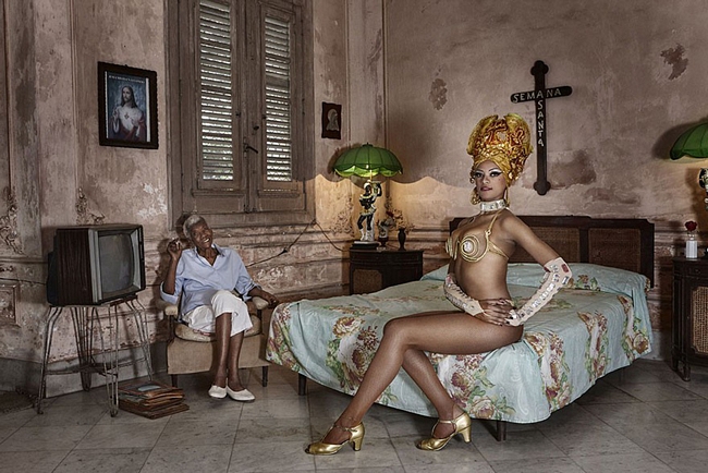 Vũ công Joana và bà ngoại tại Cuba - giải Danh dự hạng mục Chân dung và con người