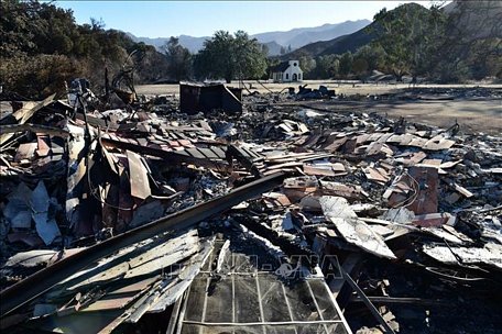  Cảnh tàn phá sau vụ cháy rừng tại Paradise, California, ngày 12/11/2018. Ảnh: AFP/TTXVN