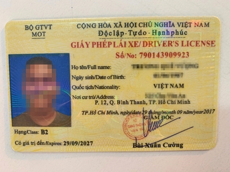 Một GPLX giả mạo bị phát hiện tại TP Hồ Chí Minh.