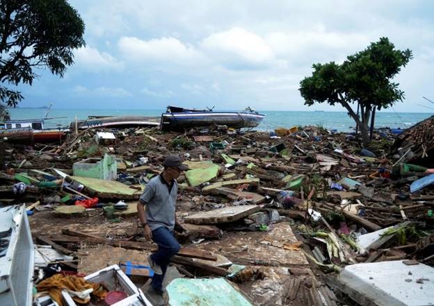 Hơn 128 người vẫn đang trong diện mất tích. Giới chức Indonesia cảnh báo số người tử vong sẽ còn tăng trong những ngày tới.