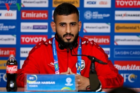 Hậu vệ Ammar Hamsan của ĐT Yemen trong buổi họp báo trước trận đấu