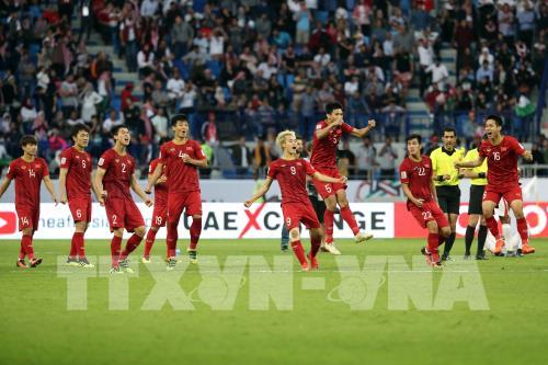 Niềm vui chiến thắng của các tuyển thủ Việt Nam trong trận đấu gặp tuyển Jordan tại Dubai, Các tiểu vương quốc Arab thống nhất ngày 20/1/2019. Ảnh: AFP/TTXVN