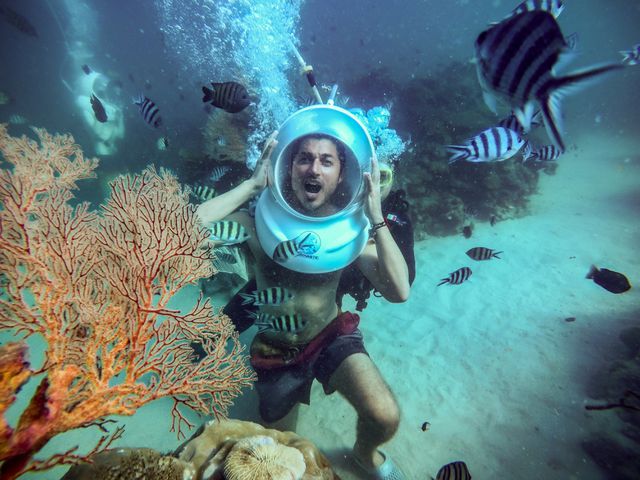 Lặn ngắm san hô ở Phú Quốc được xem là trải nghiệm thú vị mà bạn không nên bỏ qua khi đi du lịch tại đây.