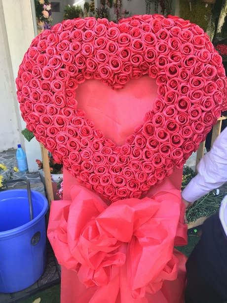 250 hoa hồng sáp kết hình trái tim giá 1.700.000đ