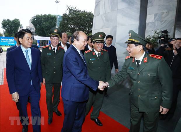 Thủ tướng Nguyễn Xuân Phúc đến kiểm tra công tác chuẩn bị cho Hội nghị Thượng đỉnh Mỹ-Triều Tiên lần thứ hai tại Trung tâm Báo chí quốc tế. (Nguồn: TTXVN)