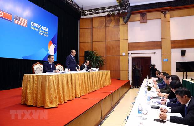 Thủ tướng Nguyễn Xuân Phúc chủ trì buổi làm việc giữa các bộ, ngành, thành phố Hà Nội chuẩn bị cho Hội nghị Thượng đỉnh Mỹ-Triều Tiên lần thứ hai. (Nguồn: TTXVN)