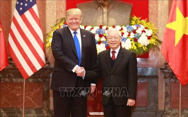Tổng Bí thư, Chủ tịch nước Nguyễn Phú Trọng tiếp Tổng thống Mỹ Donald Trump nhân dịp sang Việt Nam dự Hội nghị thượng đỉnh Mỹ - Triều Tiên lần thứ hai, được tổ chức trong 2 ngày 27-28/2/2019 tại Thủ đô Hà Nội. Ảnh: Trí Dũng/TTXVN