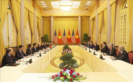 Tổng Bí thư, Chủ tịch nước Nguyễn Phú Trọng hội đàm với Tổng thống Mỹ Donald Trump. Ảnh: Trí Dũng/TTXVN