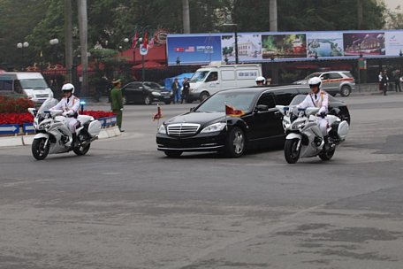  Cảnh sát hộ tống xe của Chủ tịch Kim Jong-un. Ảnh: Lê Phú
