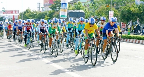 Các tay đua nữ Việt Nam trong những năm qua đã có dịp đọ sức với các tay nước ngoài.