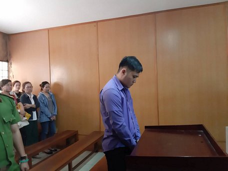  Bị cáo Ngô Nguyễn Hữu Vinh nhận tội trước tòa